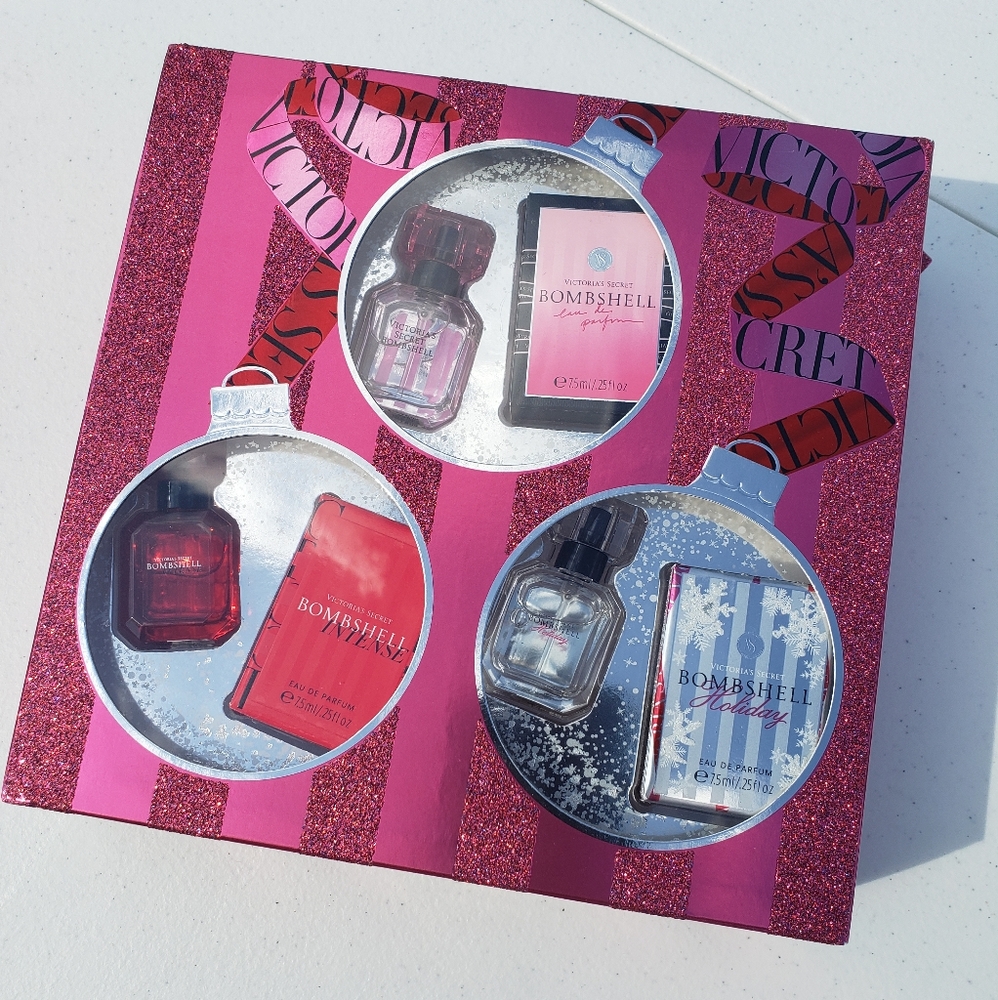 Victoria's Secret holiday set